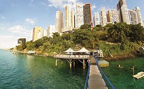 Sol Victoria Marina